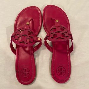 ❌SOLD❌Tory Burch pink Millers size 10